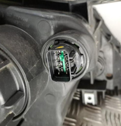 Optique avant principal gauche (feux)(phare) KIA SPORTAGE 3 Photo n°4