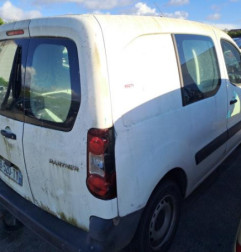 Porte avant gauche PEUGEOT PARTNER 2 Photo n°8