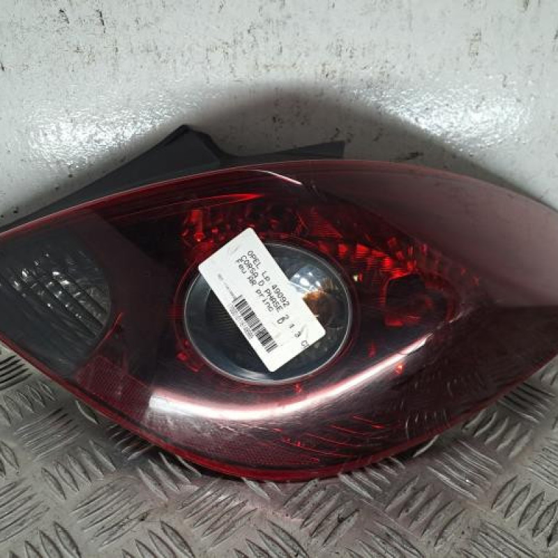 Feu arriere principal droit (feux) OPEL CORSA D