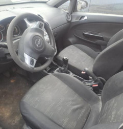 Porte arriere droit OPEL CORSA D Photo n°9