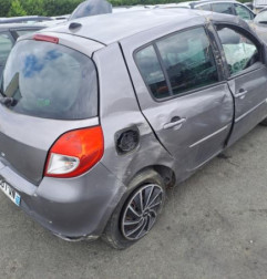 Feu arriere principal droit (feux) RENAULT CLIO 3 Photo n°7