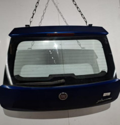 Malle/Hayon arriere FIAT GRANDE PUNTO Photo n°1