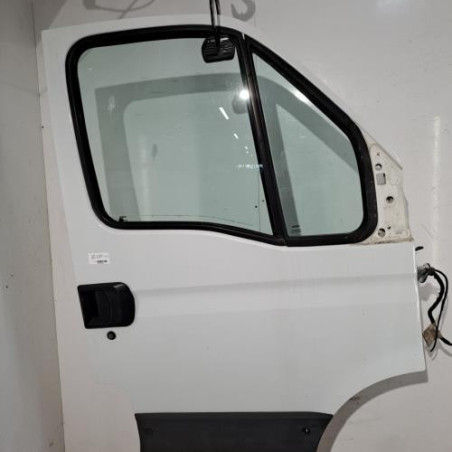 Porte avant droit IVECO DAILY 4