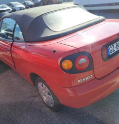 Moteur RENAULT MEGANE 1 Photo n°8