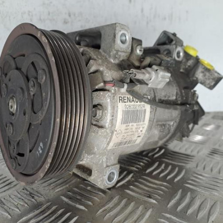 Compresseur clim RENAULT CLIO 4 Photo n°1