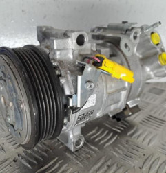 Compresseur clim PEUGEOT 208 2 Photo n°1