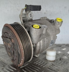Compresseur clim PEUGEOT 108 Photo n°1