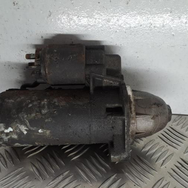 Demarreur MERCEDES 190 W201