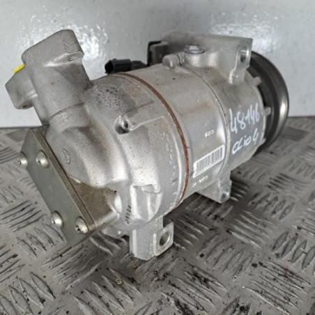 Compresseur clim RENAULT CLIO 4