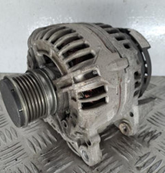 Alternateur AUDI A3 1 Photo n°1