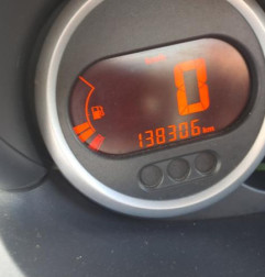 Capot RENAULT TWINGO 2 Photo n°9