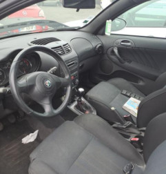 Feu arriere principal gauche (feux) ALFA ROMEO 147 Photo n°10