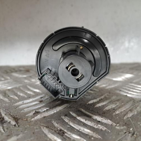 Commande de phare VOLKSWAGEN POLO 5