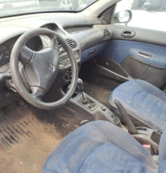 Armature avant, Masque avant PEUGEOT 206 Photo n°8