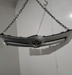 Calandre TOYOTA COROLLA VERSO 2 Photo n°1