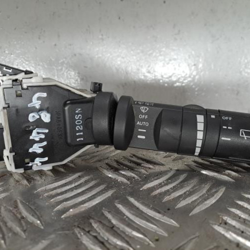 Commodo d'essuie glaces NISSAN QASHQAI 1