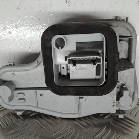 Platine feu arriere droit VOLKSWAGEN POLO 5