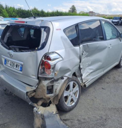 Aile avant gauche TOYOTA COROLLA VERSO 2 Photo n°6