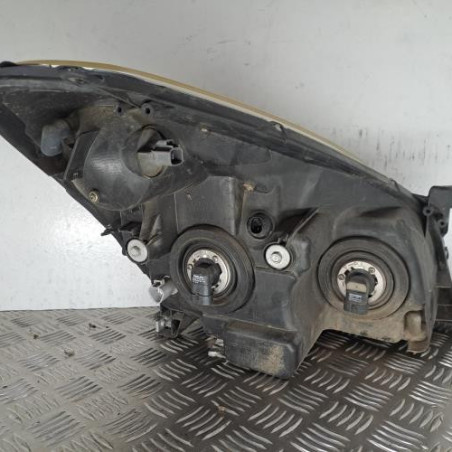 Optique avant principal gauche (feux)(phare) TOYOTA COROLLA VERSO 2