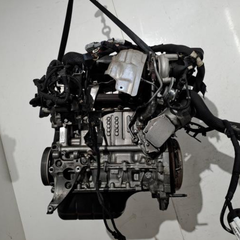 Moteur PEUGEOT 208 1