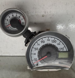 Compteur PEUGEOT 107 Photo n°1