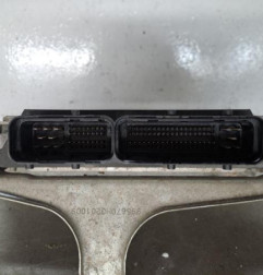 Calculateur moteur PEUGEOT 107