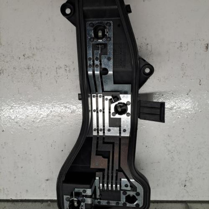 Platine feu arriere droit VOLKSWAGEN AMAROK 1