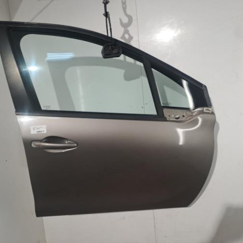 Porte avant droit PEUGEOT 208 1