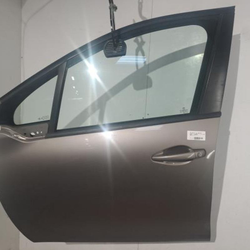Porte avant gauche PEUGEOT 208 1