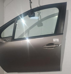 Porte avant gauche PEUGEOT 208 1