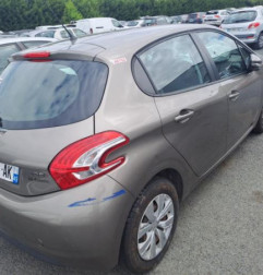 Porte avant gauche PEUGEOT 208 1 Photo n°7