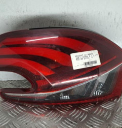 Feu arriere principal gauche (feux) PEUGEOT 208 1 Photo n°1