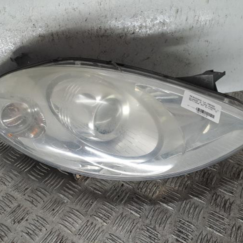Optique avant principal droit (feux)(phare) MERCEDES CLASSE A 169