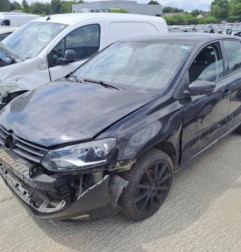 Malle/Hayon arriere VOLKSWAGEN POLO 5 Photo n°4