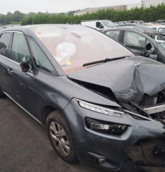 Anti brouillard arriere droit CITROEN C4 PICASSO 2 Photo n°5