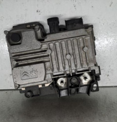 Calculateur moteur PEUGEOT 2008 1 Photo n°1