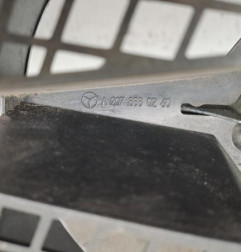 Sigle de calandre MERCEDES CLASSE GLK 204 Photo n°3