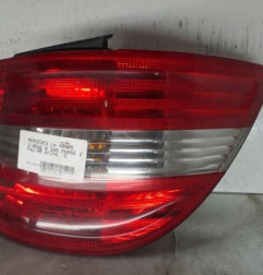 Feu arriere principal droit (feux) MERCEDES CLASSE B 245 Photo n°1