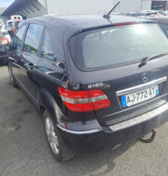 Malle/Hayon arriere MERCEDES CLASSE B 245 Photo n°7