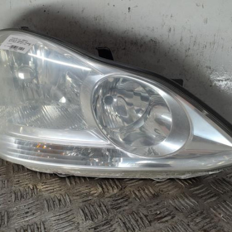 Optique avant principal droit (feux)(phare) TOYOTA AVENSIS VERSO