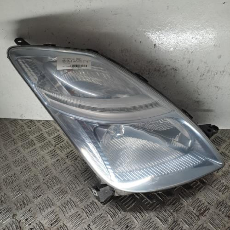 Optique avant principal droit (feux)(phare) TOYOTA PRIUS 2