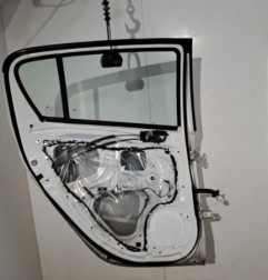 Porte arriere gauche HYUNDAI I 20 1 Photo n°4