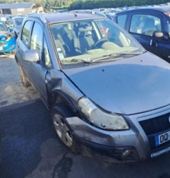 Malle/Hayon arriere FIAT SEDICI Photo n°5