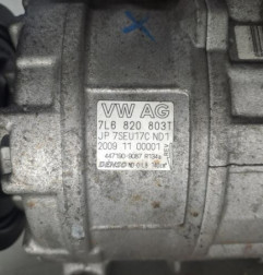 Compresseur clim AUDI Q7 1 Photo n°3