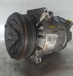 Compresseur clim RENAULT TRAFIC 2 Photo n°1