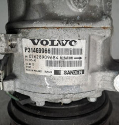 Compresseur clim VOLVO V 40 2 Photo n°3