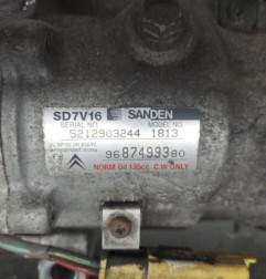 Compresseur clim CITROEN C8 Photo n°3