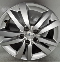 Jante PEUGEOT 308 2 Photo n°1