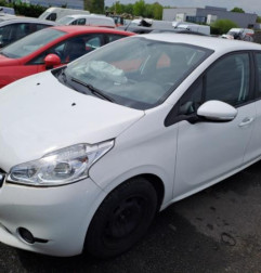 Cremaillere assistee PEUGEOT 208 1 Photo n°4