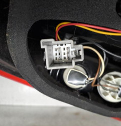 Feu arriere principal droit (feux) FORD FIESTA 6 Photo n°4